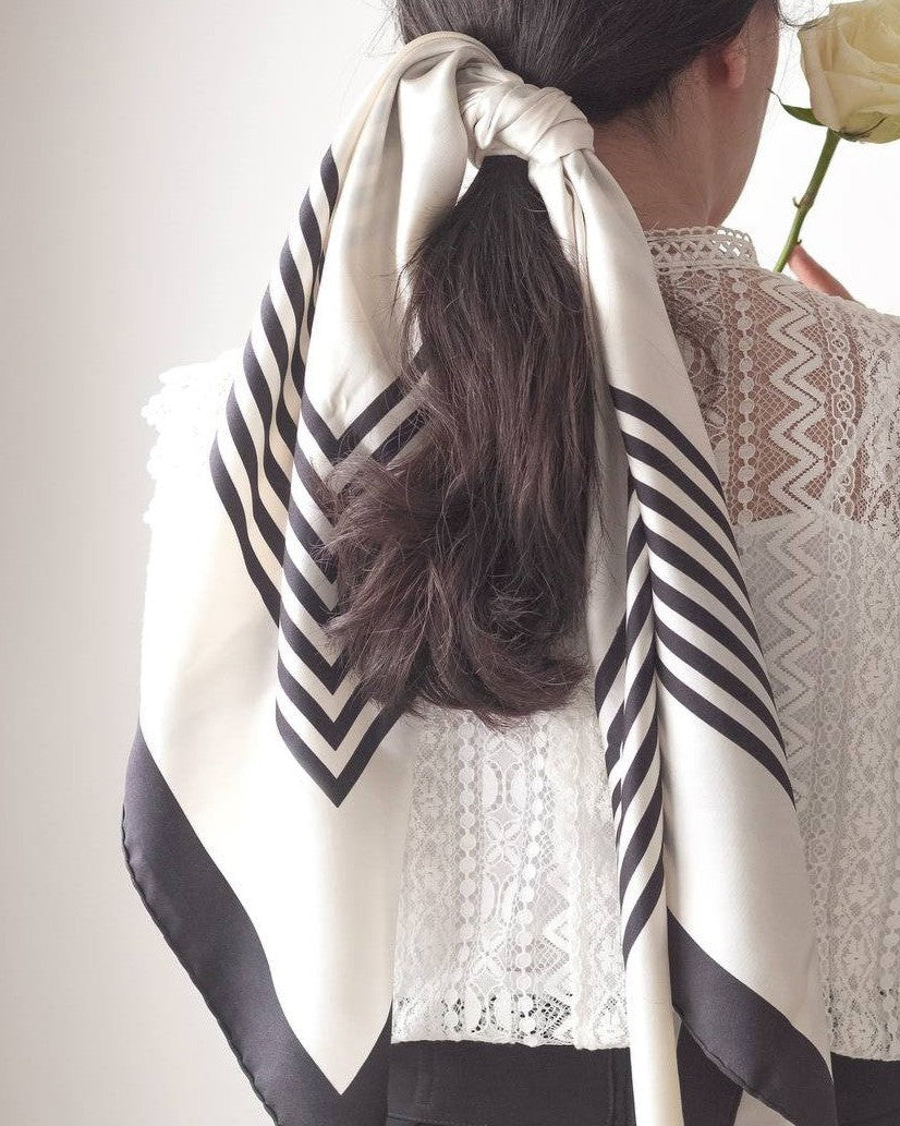 Minimal Buleila Silk Scarf | 90 CM